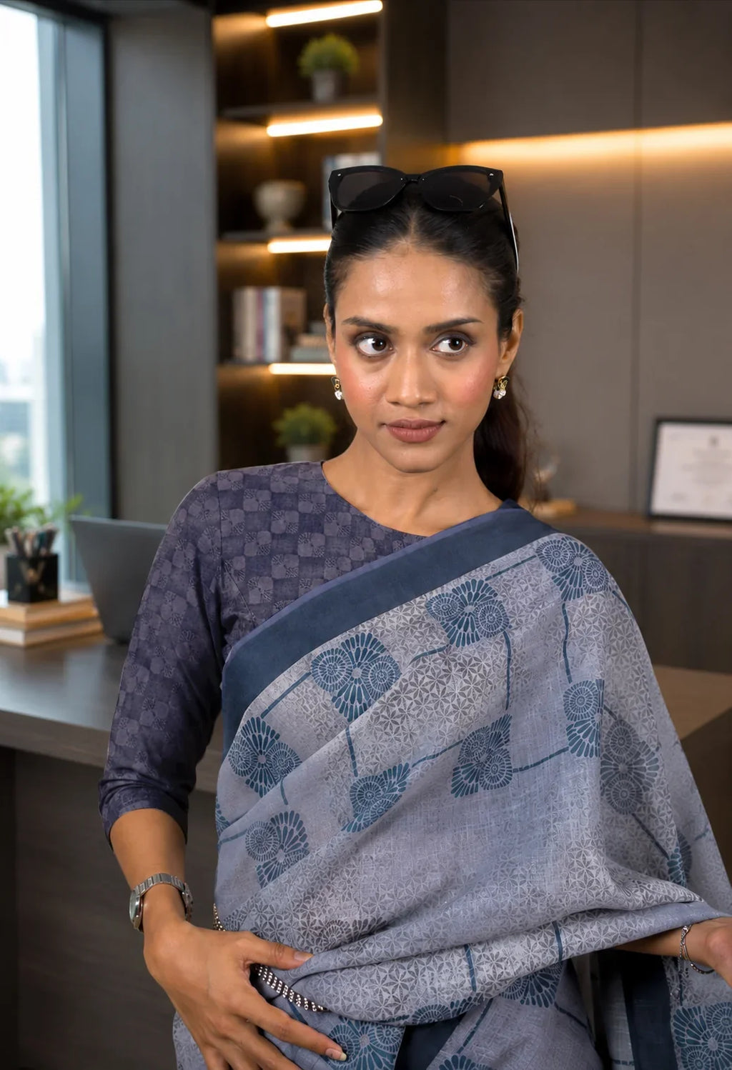Laxmipati Power Pleats Grey Linen Geometric Saree