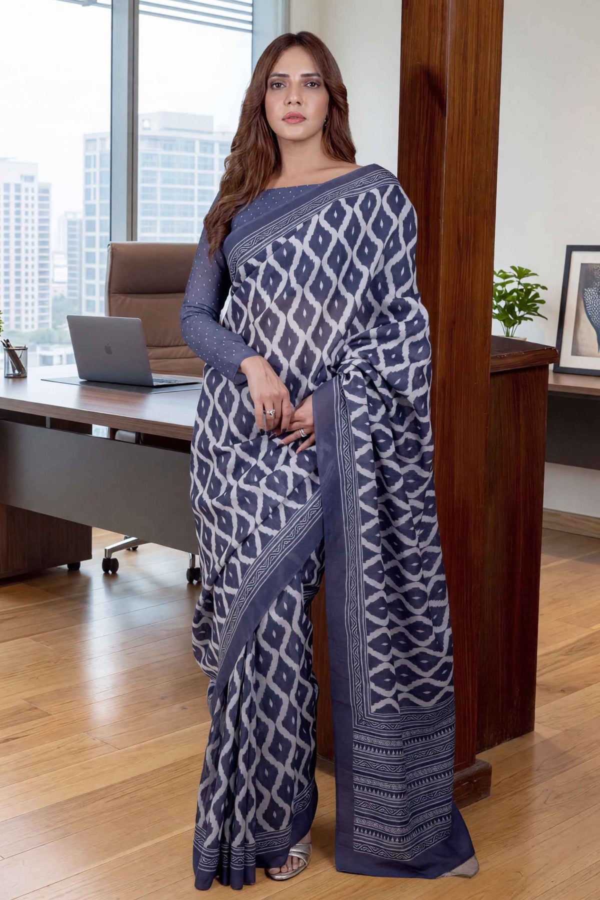Laxmipati Power Pleats Blue Linen Geometric Printed Saree