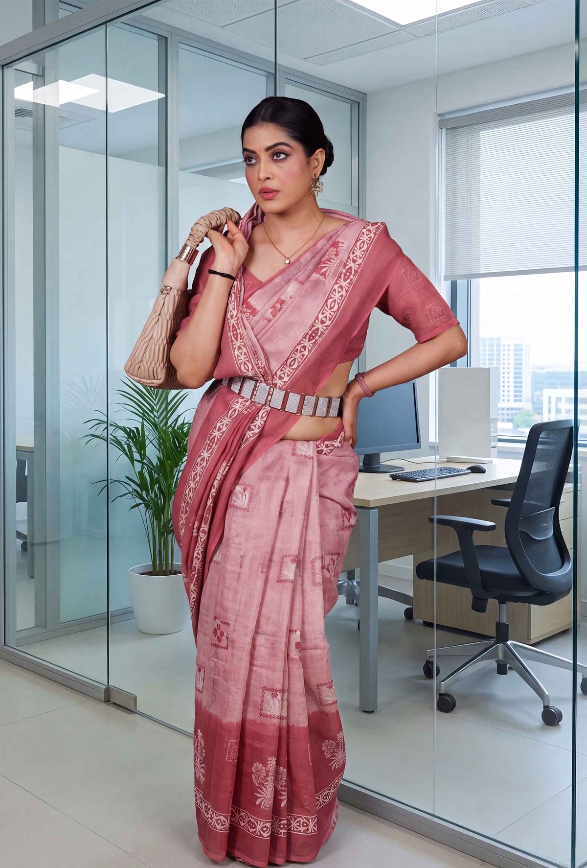 Laxmipati Power Pleats Pink Linen Geometric Printed Saree