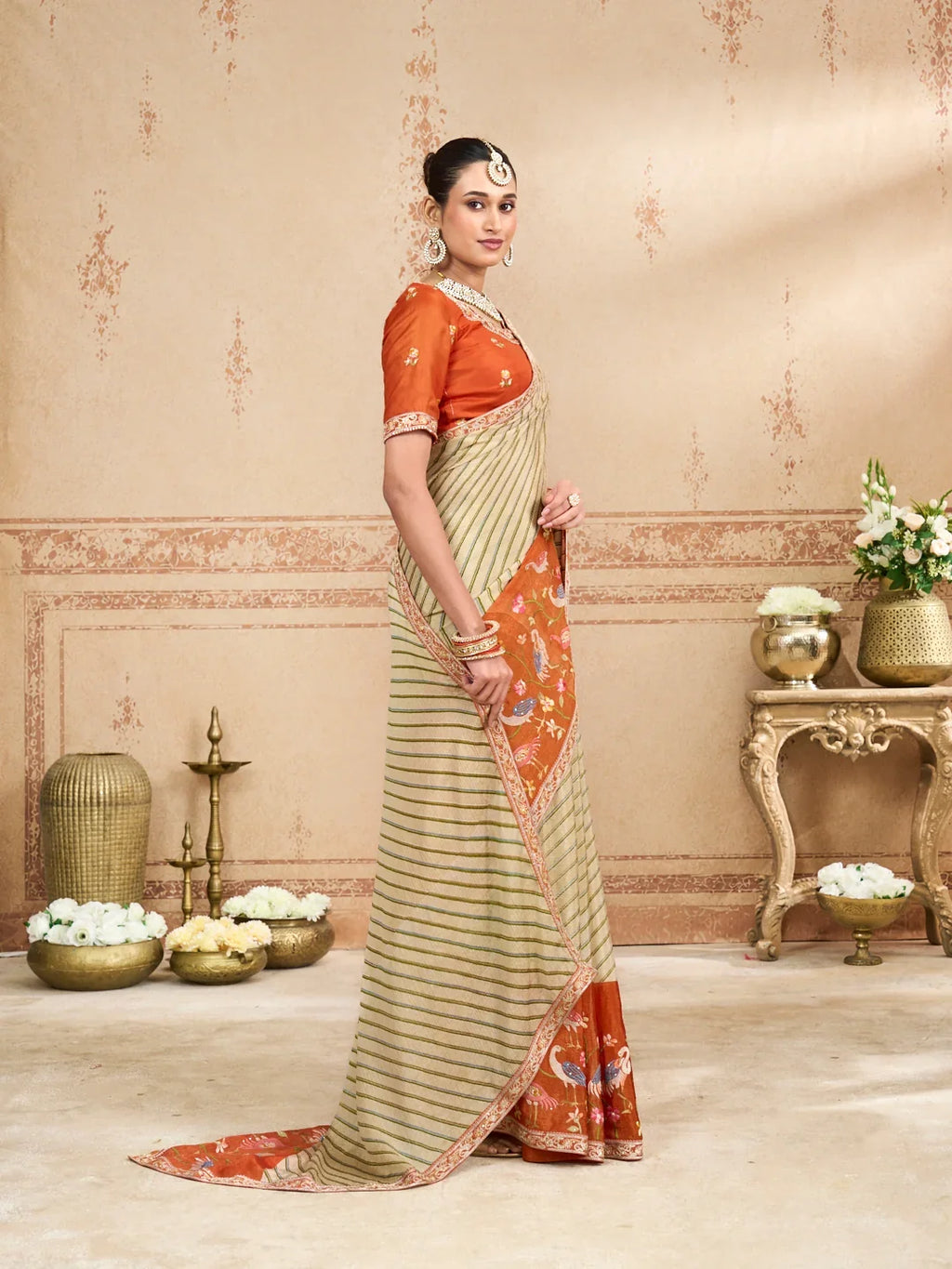 Laxmipati Kurkure Silk Blend Embroidered Saree